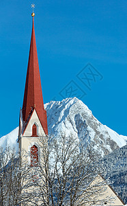 堂安侗寨Haselgehr村和天主教区堂StMartinWinterView奥地利Tirol1689年在MartinUnterhof有一背景
