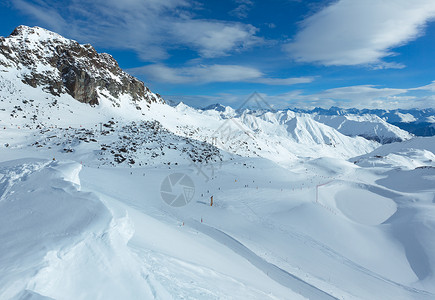 晨冬SilvrettaAlps奥地利泰洛尔的滑雪赛道所有人都无法辨认布莱凯洛高清图片素材