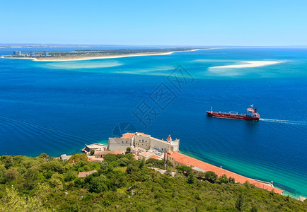 夏季海岸风景葡萄牙Setubal自然公园Arrabida的顶层景色图片