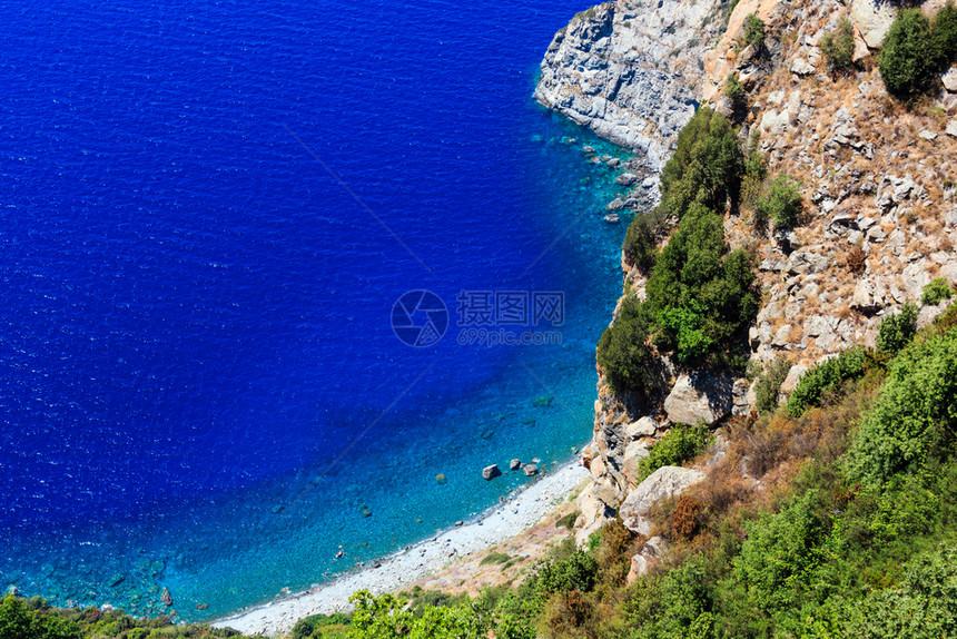 夏季照片来自MonteSantElia意大利卡拉布里亚圣埃利山顶端的Calabrian岩石海岸风景图片