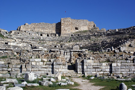 土耳其Miletus的大剧院和城堡图片