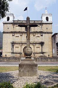 安提瓜基督学校广场和教堂上的图片