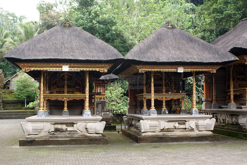 巴厘岛Ybyd附近TirtaEmpul的神殿图片