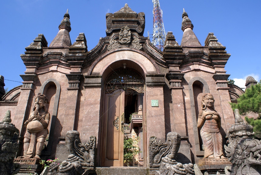 印度尼西亚巴厘寺庙入口处图片