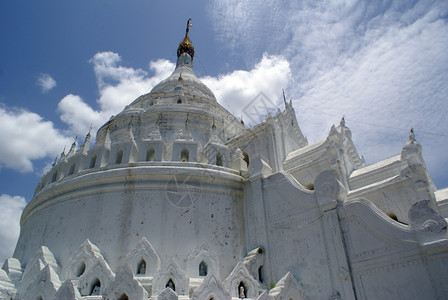缅甸曼德勒明贡市大白塔图片
