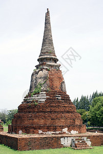 瓦特马哈的砖塔在泰国阿尤赛亚图片