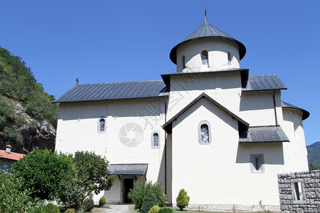 黑山Moracha修道院石教堂图片