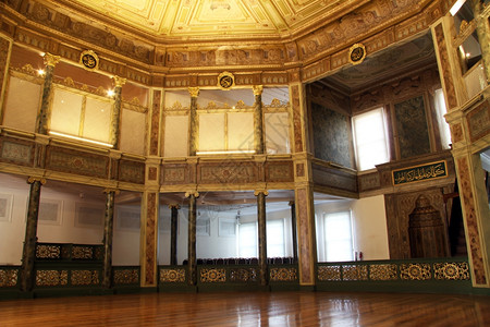 土耳其伊斯坦布尔博物馆的仪式厅高清图片