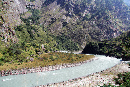 尼泊尔山河曲线图片