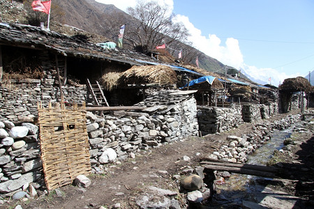 尼泊尔Samagoon村石屋街图片