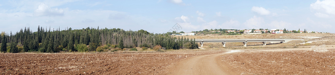 以色列的泥土公路和图片