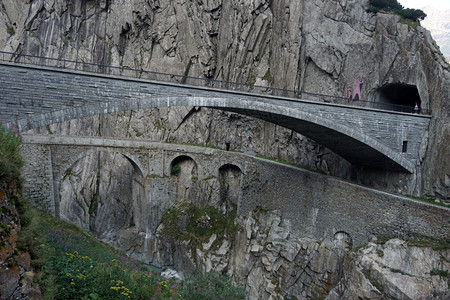 瑞士安德马特魔鬼桥图片