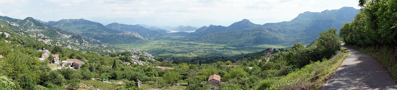 黑山Skadarsko湖附近山区和公路全景高清图片