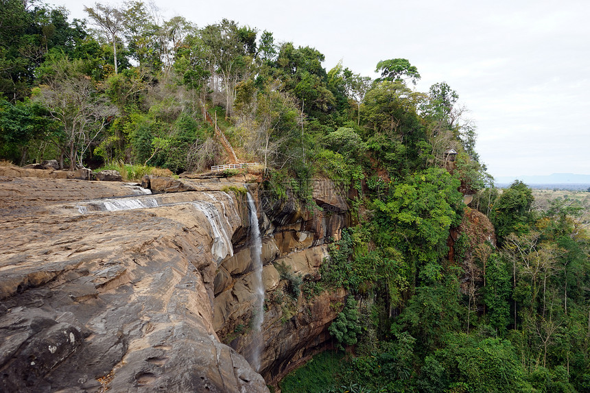 老挝博拉芬TadSoung瀑布全景图片