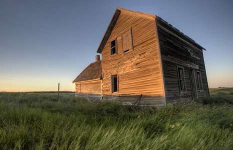 加拿大日落和草原观绿高清图片素材