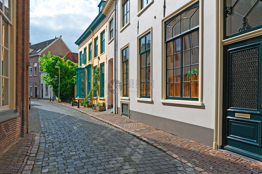 荷兰Zutphen市的狭街图片