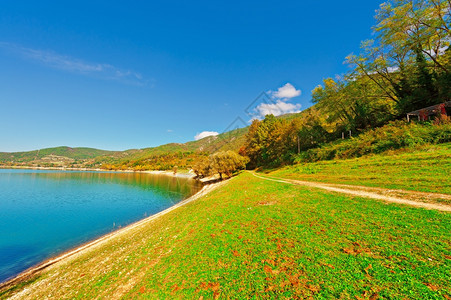 意大利山区湖森林海岸储备高清图片素材
