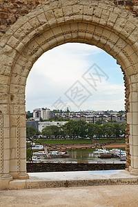 法国安格斯城堡市港口视图图片