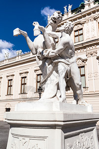 前往维也纳城市奥地利维也纳上贝尔韦德雷宫附近雕像高清图片