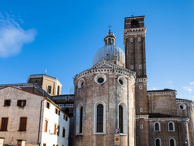 前往意大利Padua市Padua大教堂塔图片