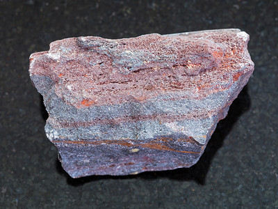 天然矿物岩石标本的大型深花岗岩底的原石背景图片