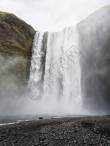 去冰岛旅游九月在冰岛大西洋南岸卡特拉地质公园观看斯科加福斯瀑布图片