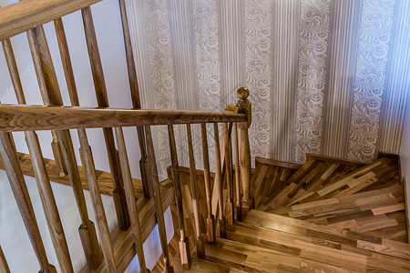 现代房屋的装饰木制室内楼梯图片