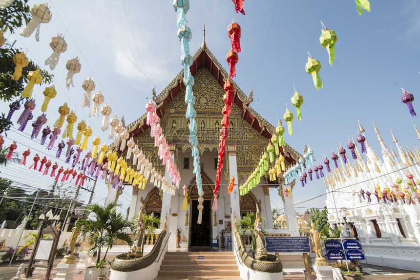 泰国北部弗拉市的WatPongSunan寺庙泰国弗拉2018年11月泰国佛拉瓦庞苏南寺图片