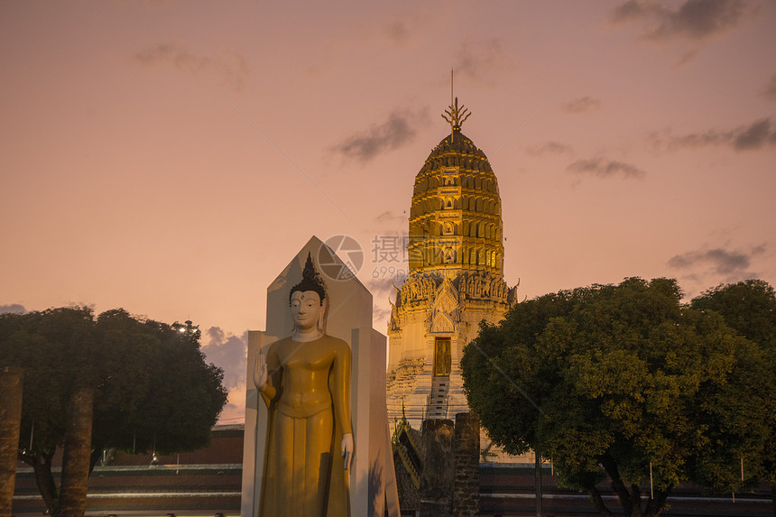 泰国北部菲察努洛克市的一座寺庙瓦夫拉寺遗址泰国Phitsanulok2018年11月泰国PHITSANULOKWATRATANA图片