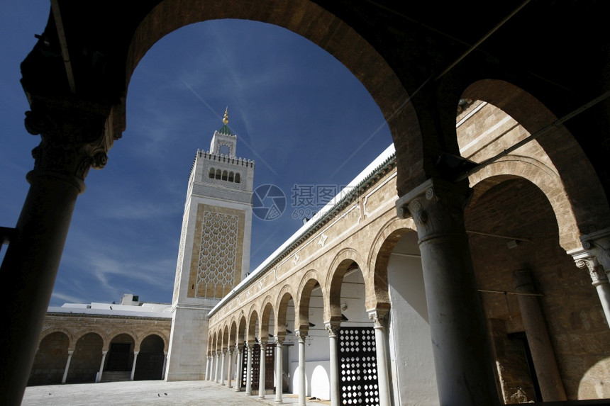 209年3月突尼斯北部北部老城麦地那的EzZitouna或AlZaytuna清真寺突尼斯SidiBouSair209年3月图片