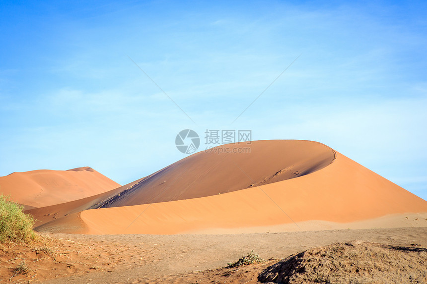 南比亚索苏夫莱沙漠的大丘图片
