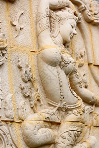 泰国文学作品中的女神雕像在房屋墙上图片