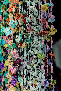 土耳其色彩多的针头工作刺绣花为背景背景图片