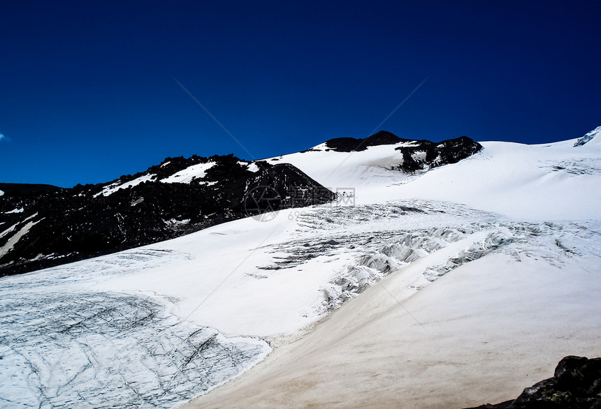 雪山景观山上有雪山地景观雪山景观山上有雪洛杉矶山图片