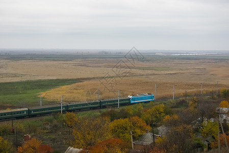 移动火车的铁路铁路基础设施移动火车的铁路铁路基础设施图片