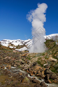 堪察卡的泥火山和蒸汽喷泉图片
