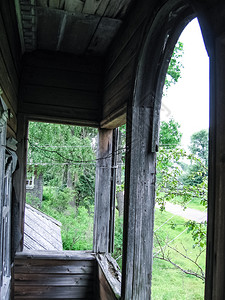 旧的废弃木屋废弃木屋地板高清图片素材