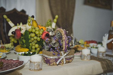 花和水果5014节日餐桌的装饰品图片