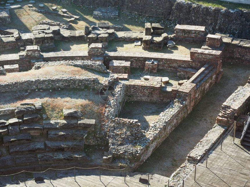 意大利都灵古罗马剧院的废墟图片