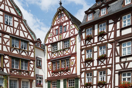 德国Bernkastel的中世纪住房图片