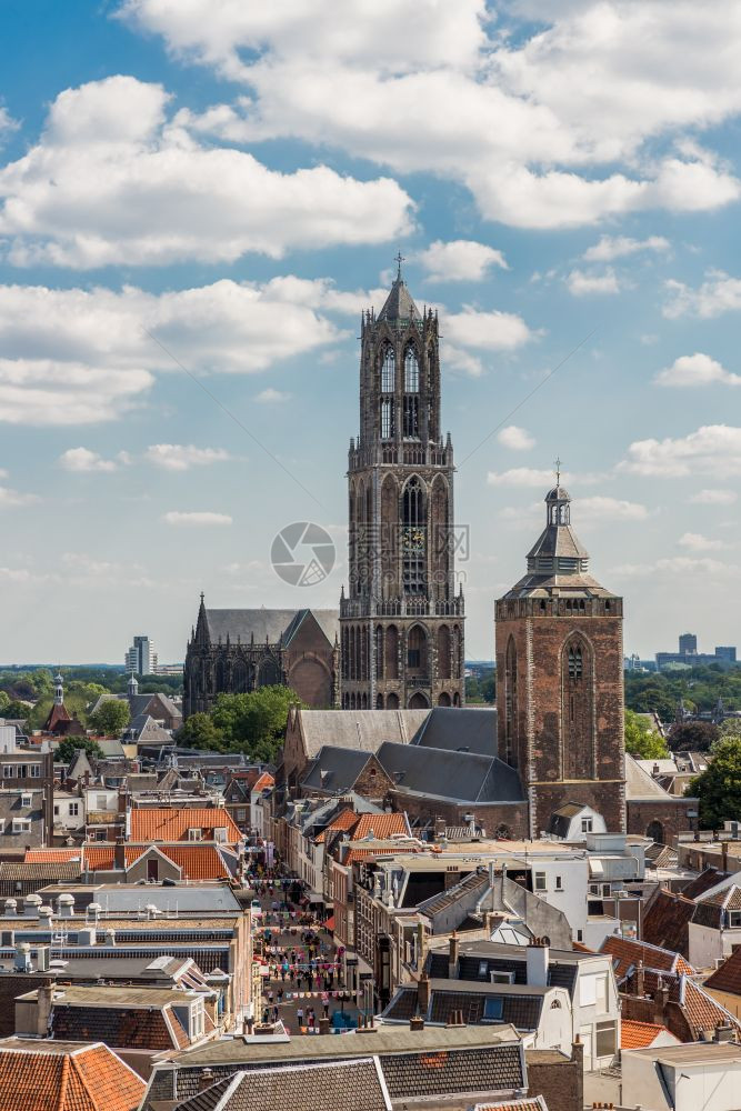 荷兰第四城市乌得勒支中世纪城市的空景观图片