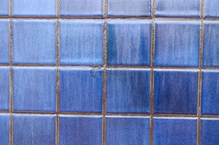 游泳池墙壁和的蓝色平方瓷砖背景工作室照片图片