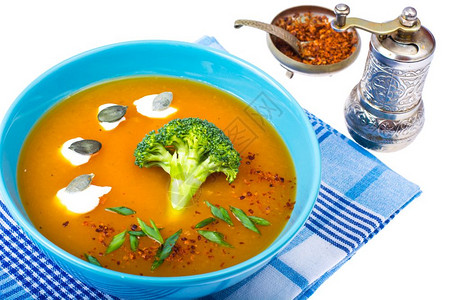正确和健康的饮食配西兰花的南瓜汤制片人照背景图片