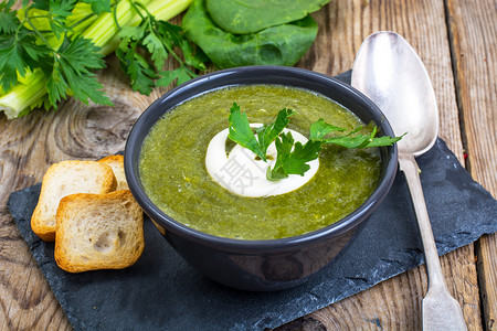 食用和健康品绿色蔬菜的汤粉工作室照片饮食和健康品图片