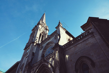 城市的教堂建筑图片