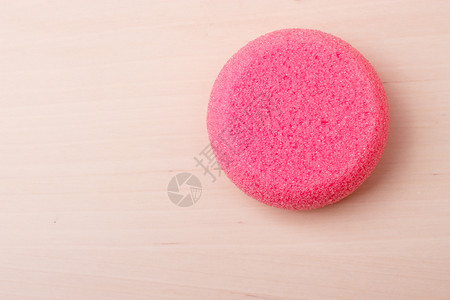 足部护理足疗木质表面的粉红色浮石木面粉红色浮石图片