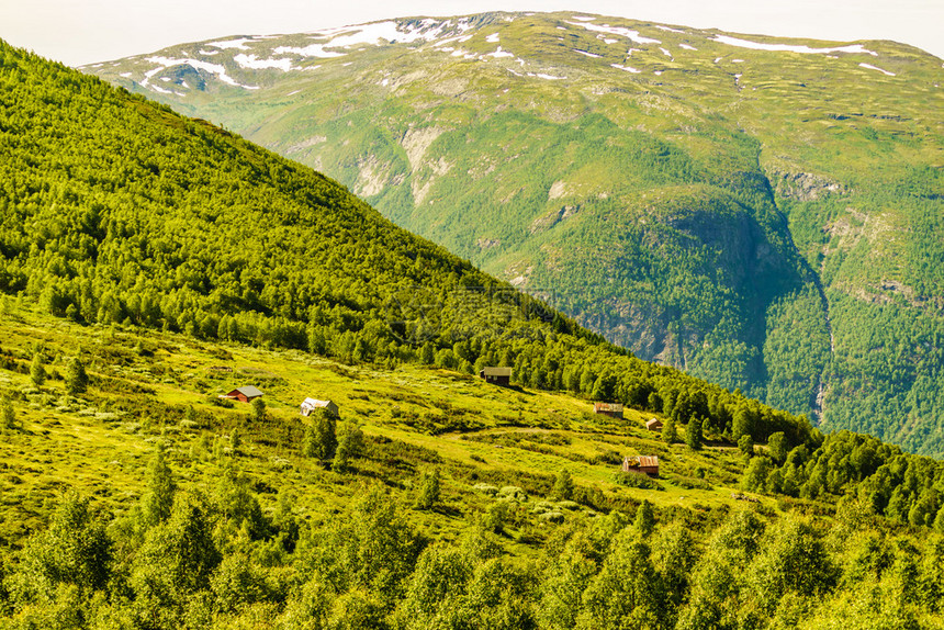 挪威古老的房子山地农场挪威夏季风景斯堪的纳维亚挪威山地农场图片