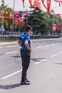 土耳其警察卫在土耳其胜利日8月30的阅兵前反视图片