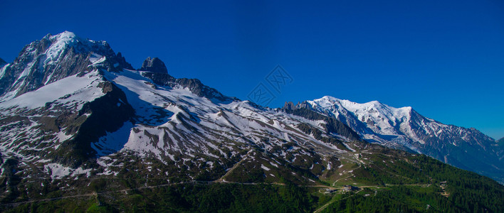 法国阿尔卑斯山景观背景图片