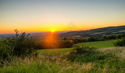 法国乡村的美丽日落图片